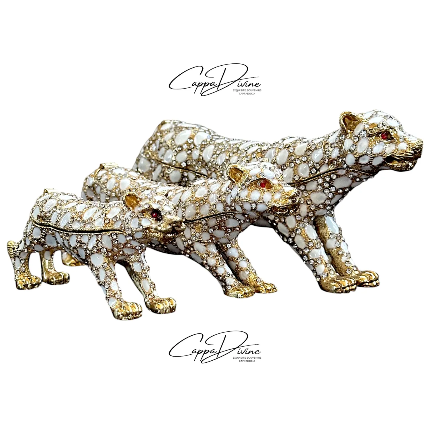 Decorative Piece – Leopard with Crystal Stones