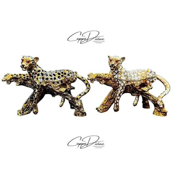 Decorative Piece – Leopard on Branch with Crystal Stones
